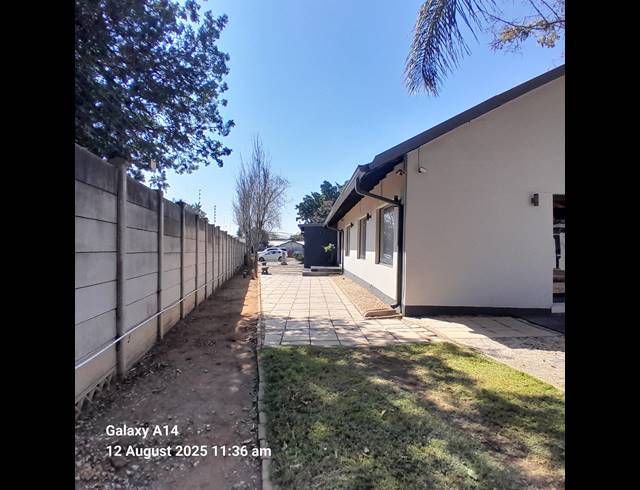 187M² OFFICE FOR SALE IN BO-DORP